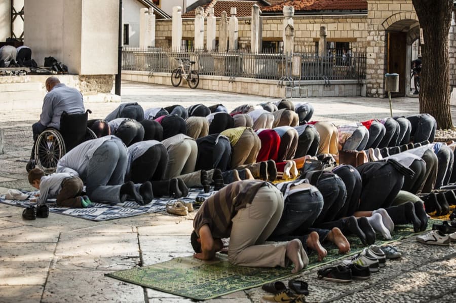 Rüyada Cuma namazı kılmak görmek
